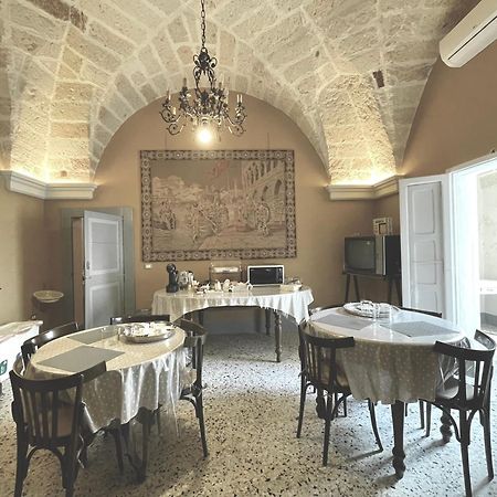 Palazzo De Carlo E Il Parco Dei 7 Pozzi Acomodação com café da manhã Lecce Exterior foto